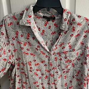 Velvet Heart Red and White Floral Blouse